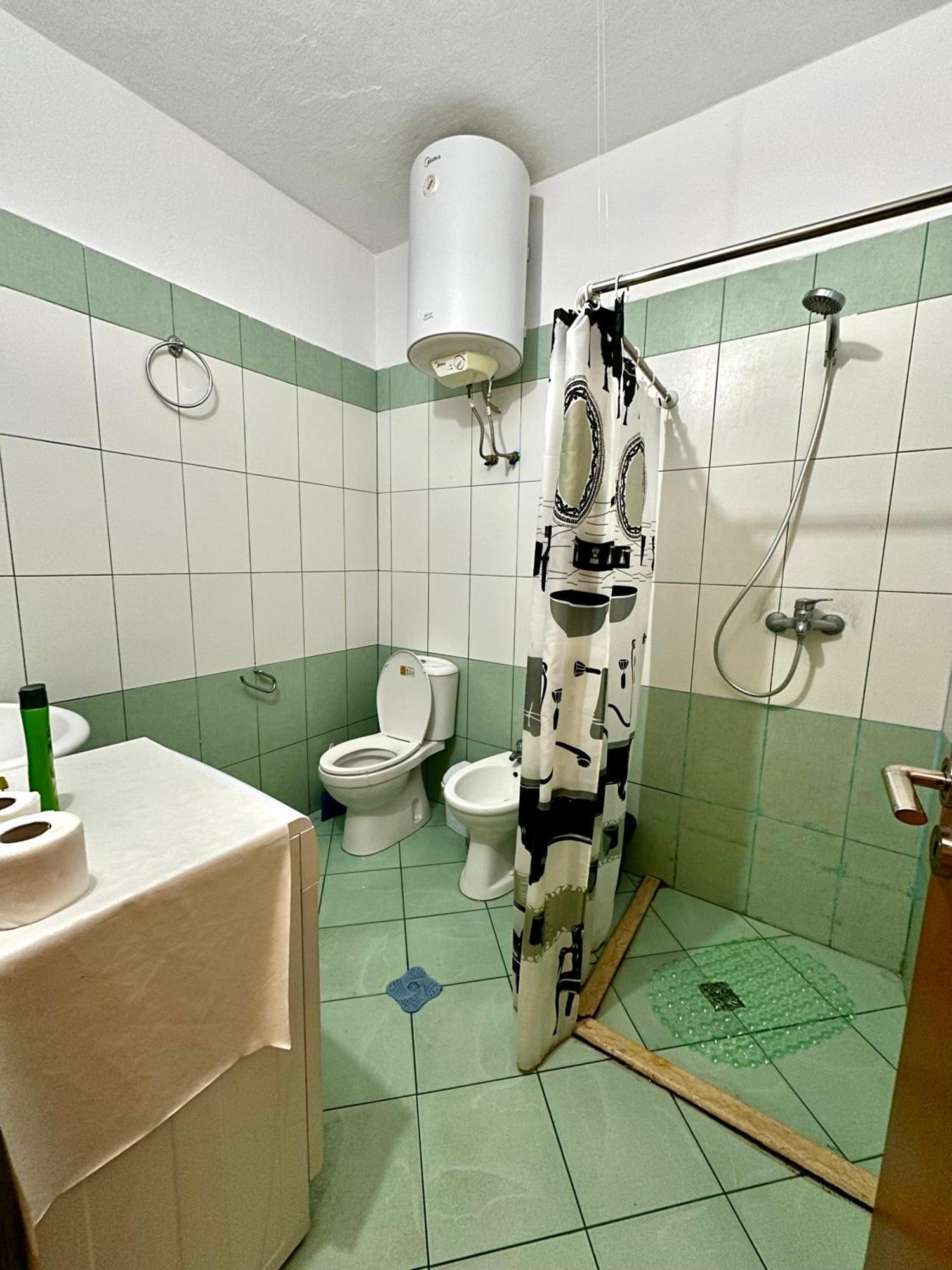 Apartment Ermest ,Kavaje Rock Дуррес Экстерьер фото