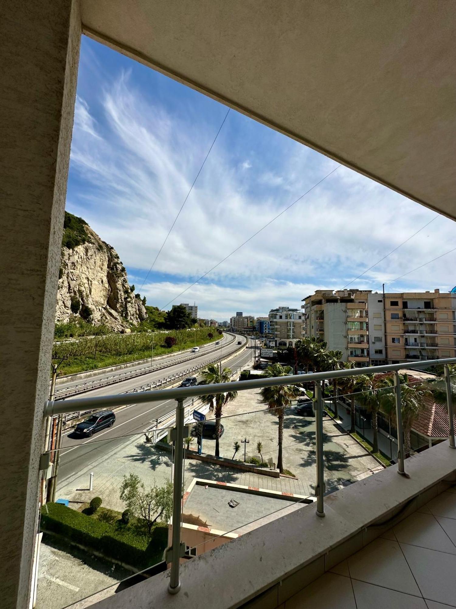 Apartment Ermest ,Kavaje Rock Дуррес Экстерьер фото