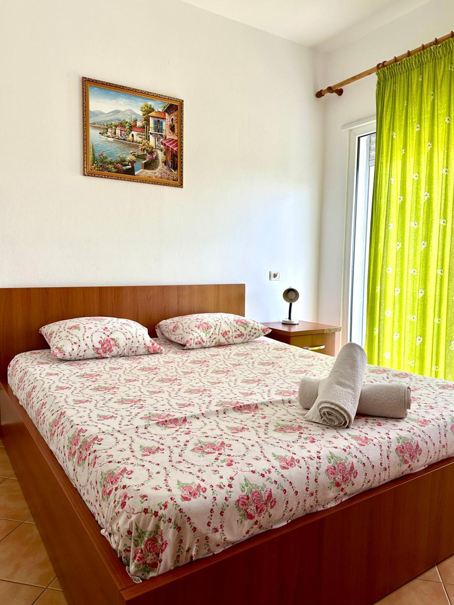 Apartment Ermest ,Kavaje Rock Дуррес Экстерьер фото